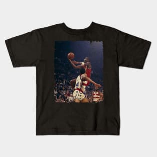 Michael Jordan vs Washington Bullets, 1985 Kids T-Shirt